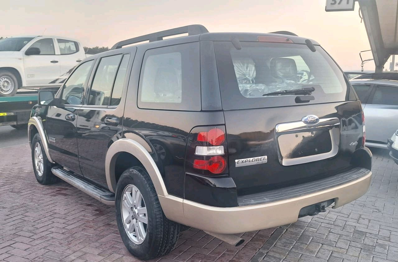 Ford Explorer - Image 6