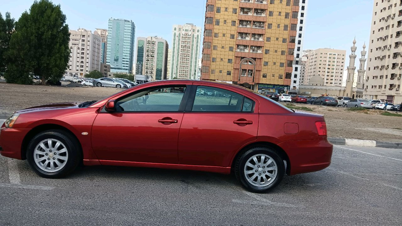 Mitsubishi Galant - Image 3
