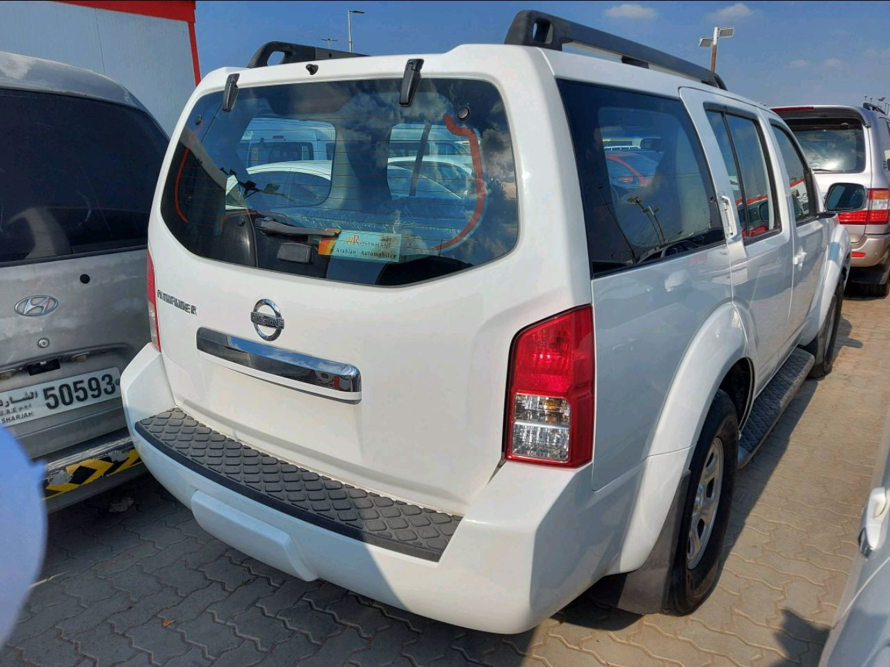 Nissan Pathfinder - Image 3