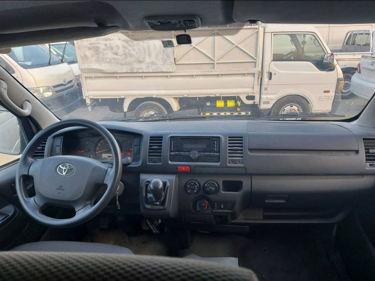 Toyota Hiace - Image 2
