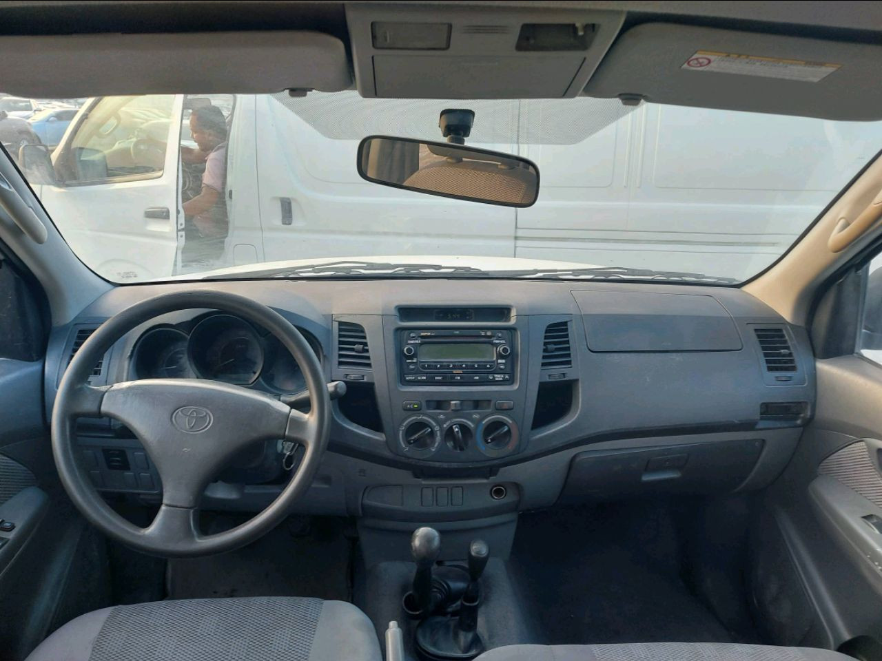 Toyota Hilux - Image 3