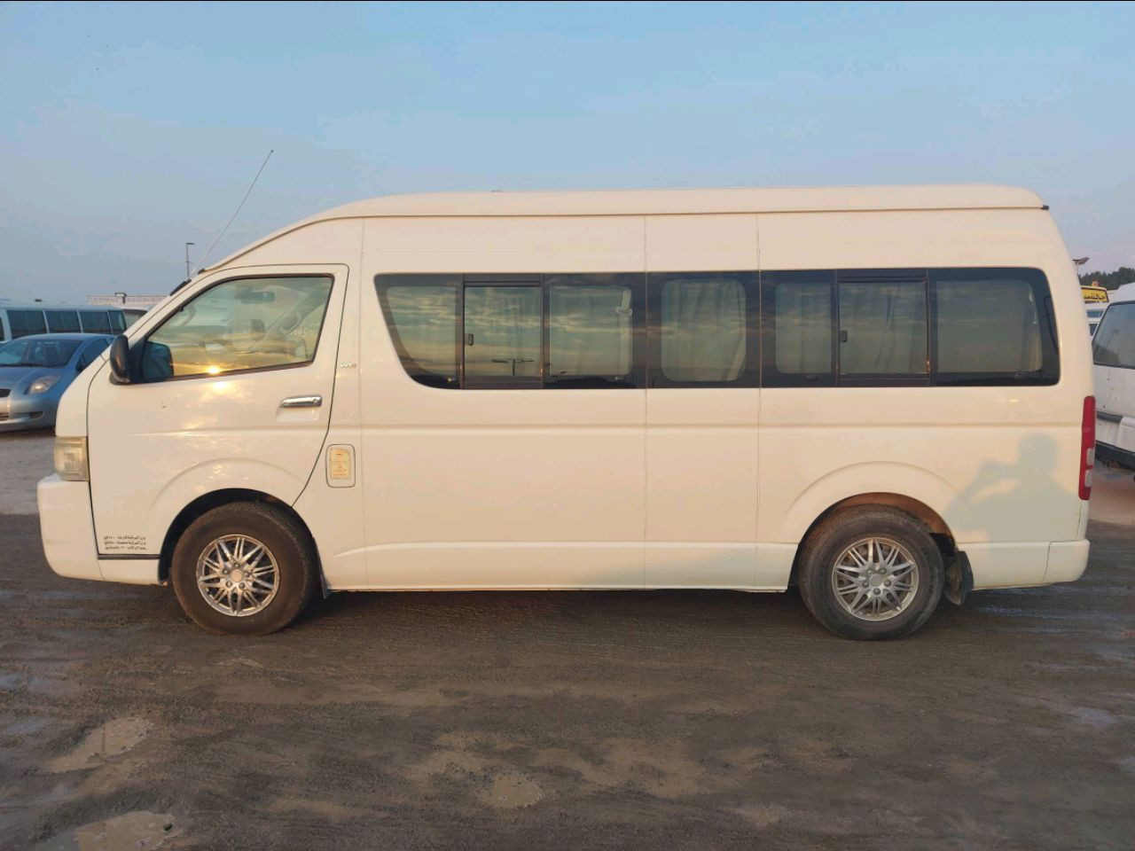 Toyota Hiace - Image 3