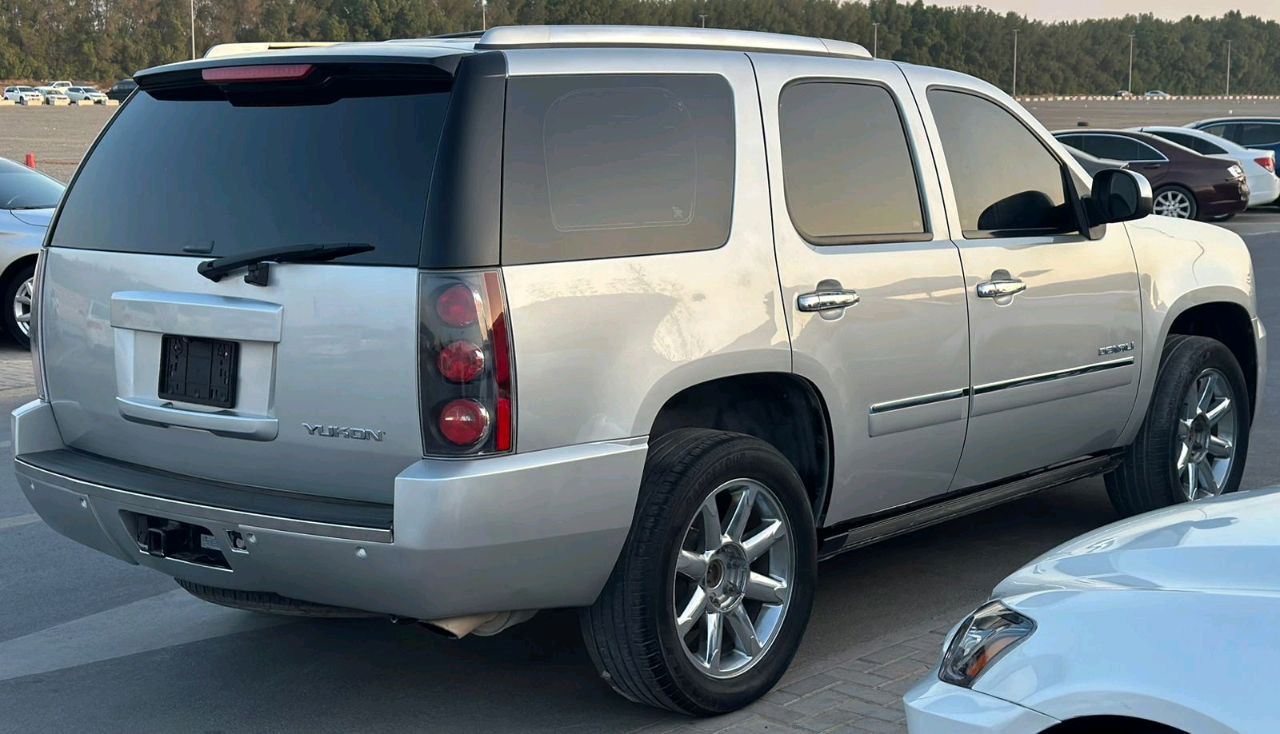 GMC Denali - Image 3