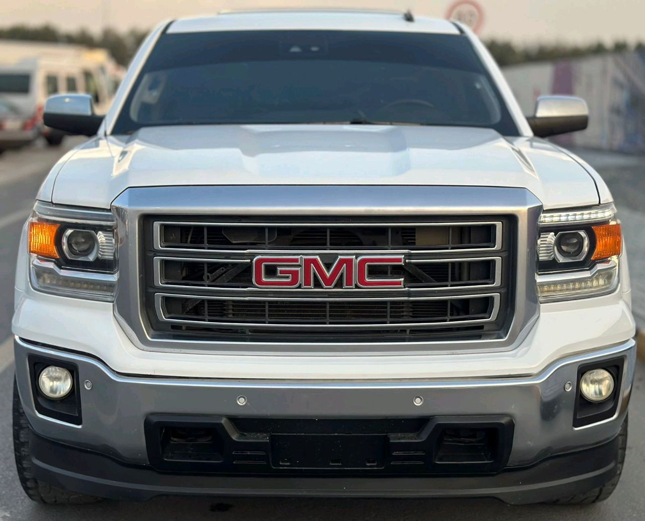 GMC Sierra - Image 7