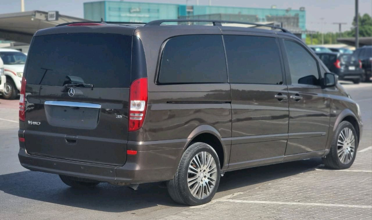 Mercedes Benz Viano - Image 16