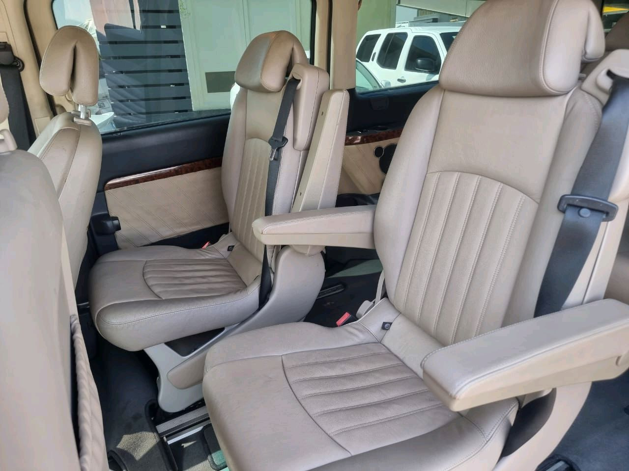 Mercedes Benz Viano - Image 7