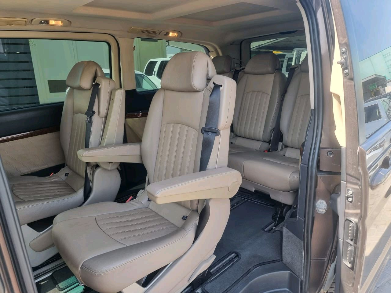 Mercedes Benz Viano - Image 8