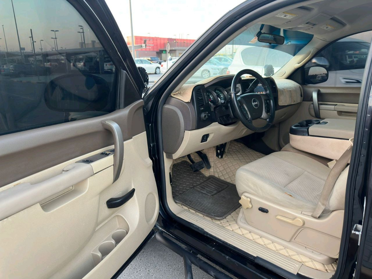 GMC Sierra - Image 5