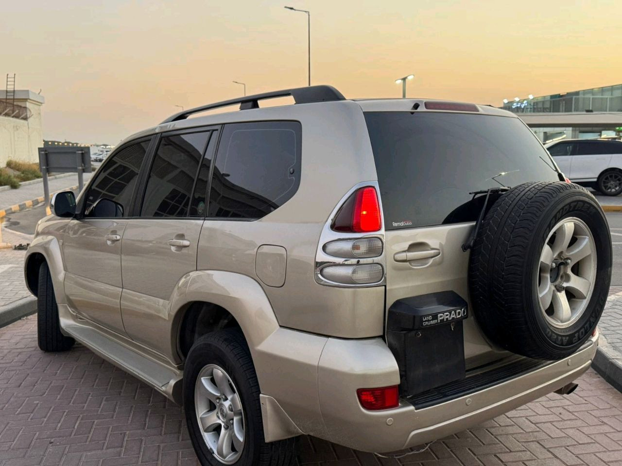Toyota Prado - Image 7