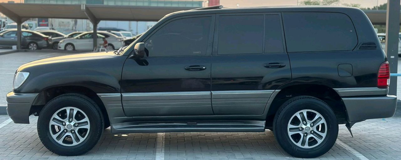 Lexus LX-Series - Image 4
