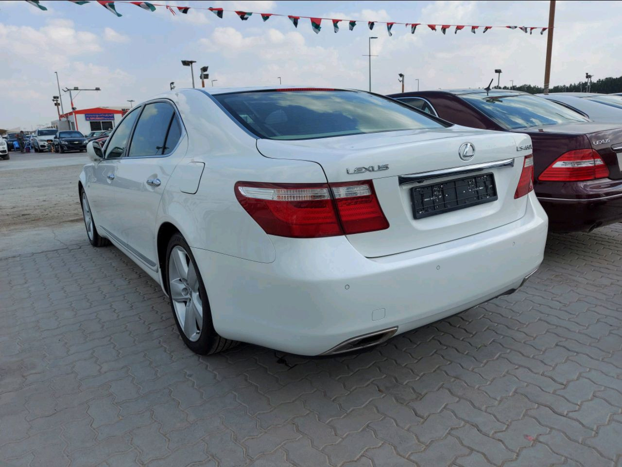 Lexus LS-Series - Image 3