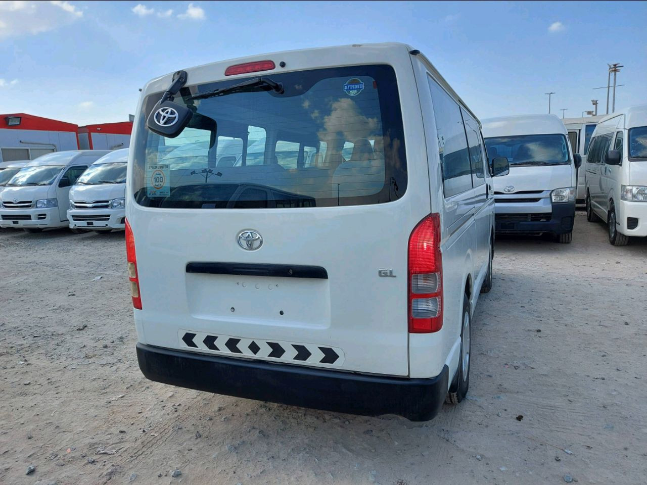 Toyota Hiace - Image 5