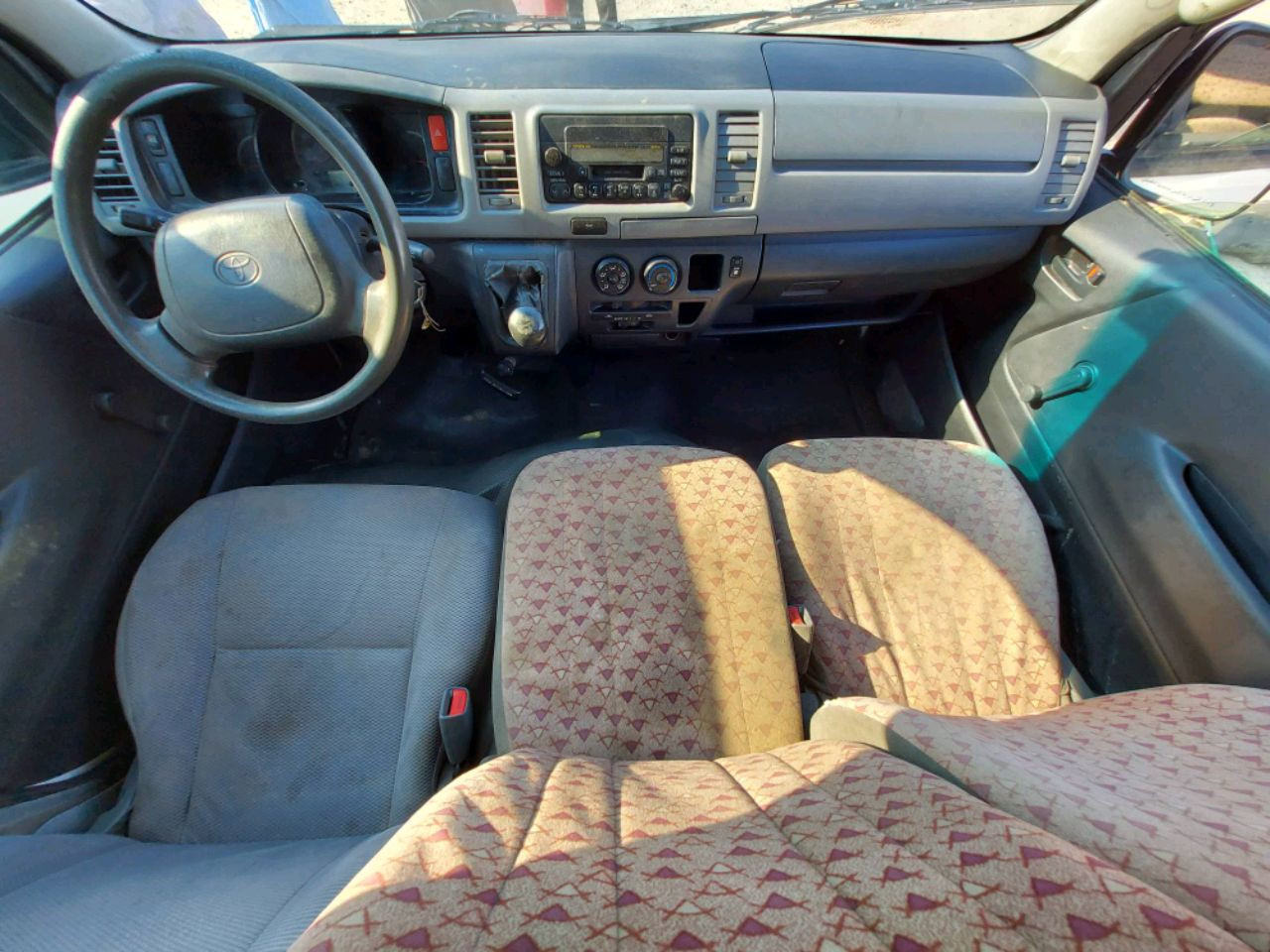 Toyota Hiace - Image 4