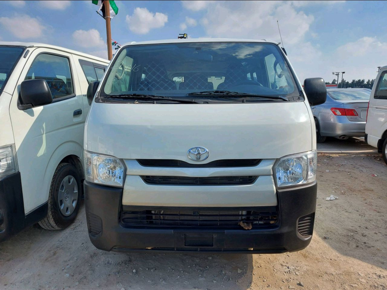 Toyota Hiace - Image 3