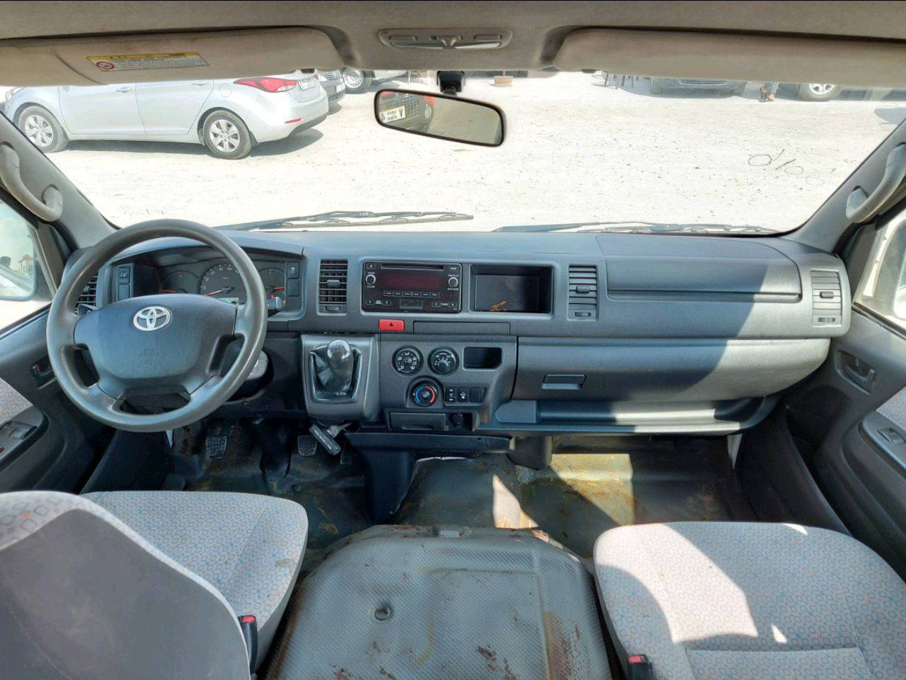 Toyota Hiace - Image 6