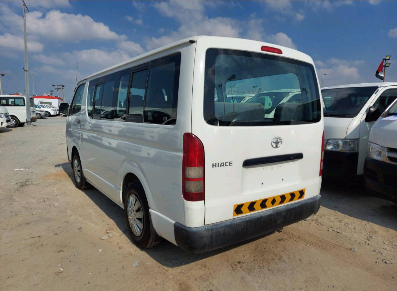 Toyota Hiace - Image 5