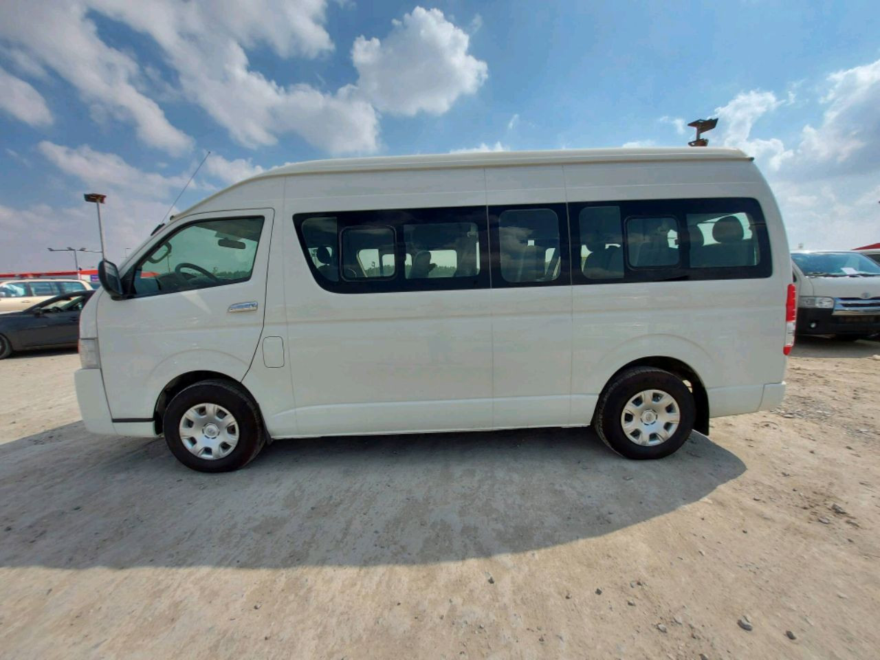 Toyota Hiace - Image 5
