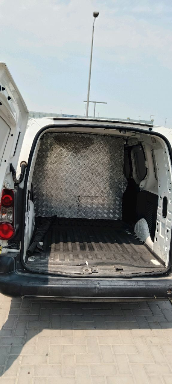 Peugeot Partner - Image 7