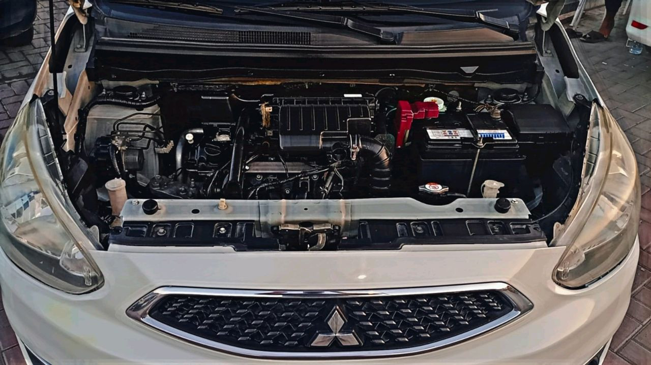 Mitsubishi Mirage - Image 7