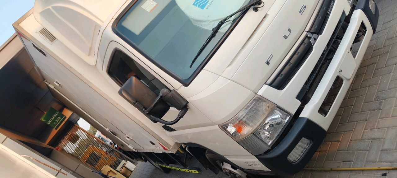 Mitsubishi Canter - Image 2