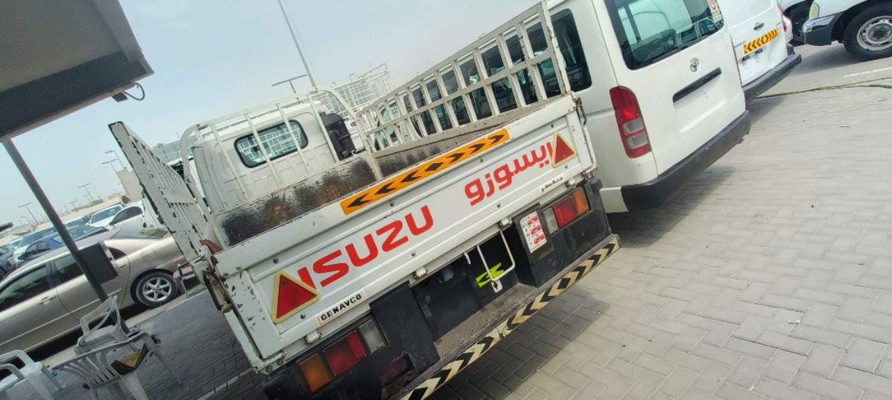 Isuzu MU-X - Image 6