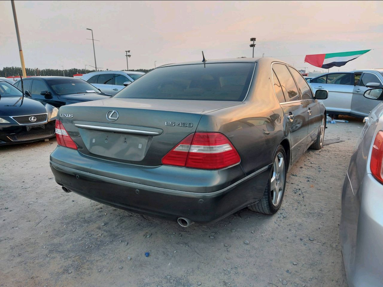 Lexus LS-Series - Image 2