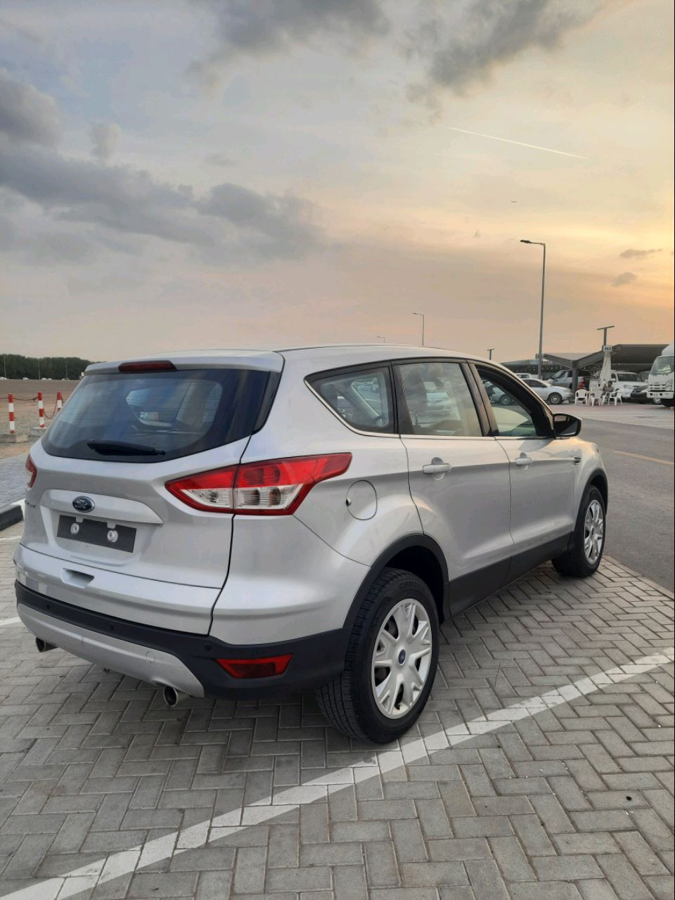 Ford Escape - Image 10