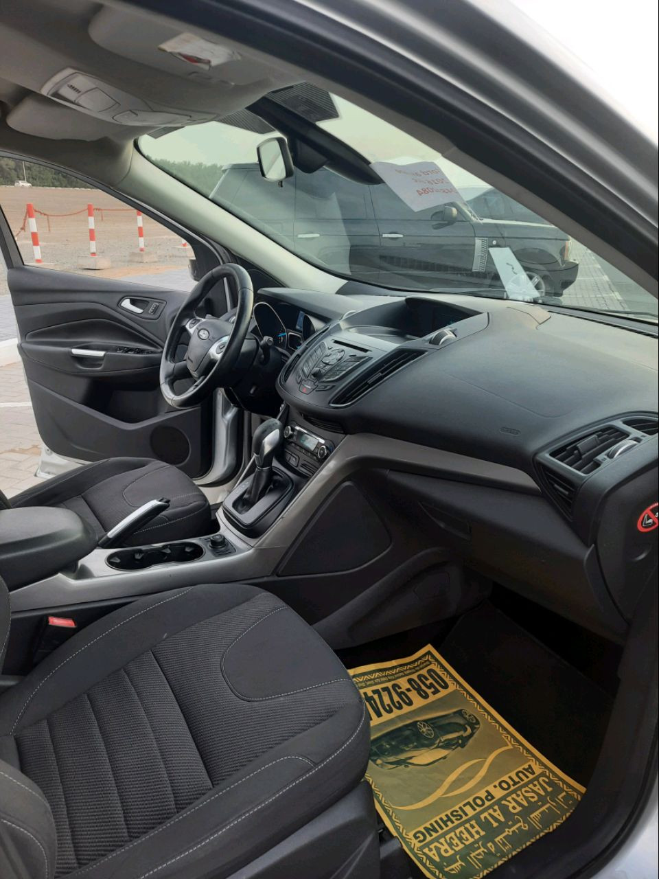 Ford Escape - Image 6