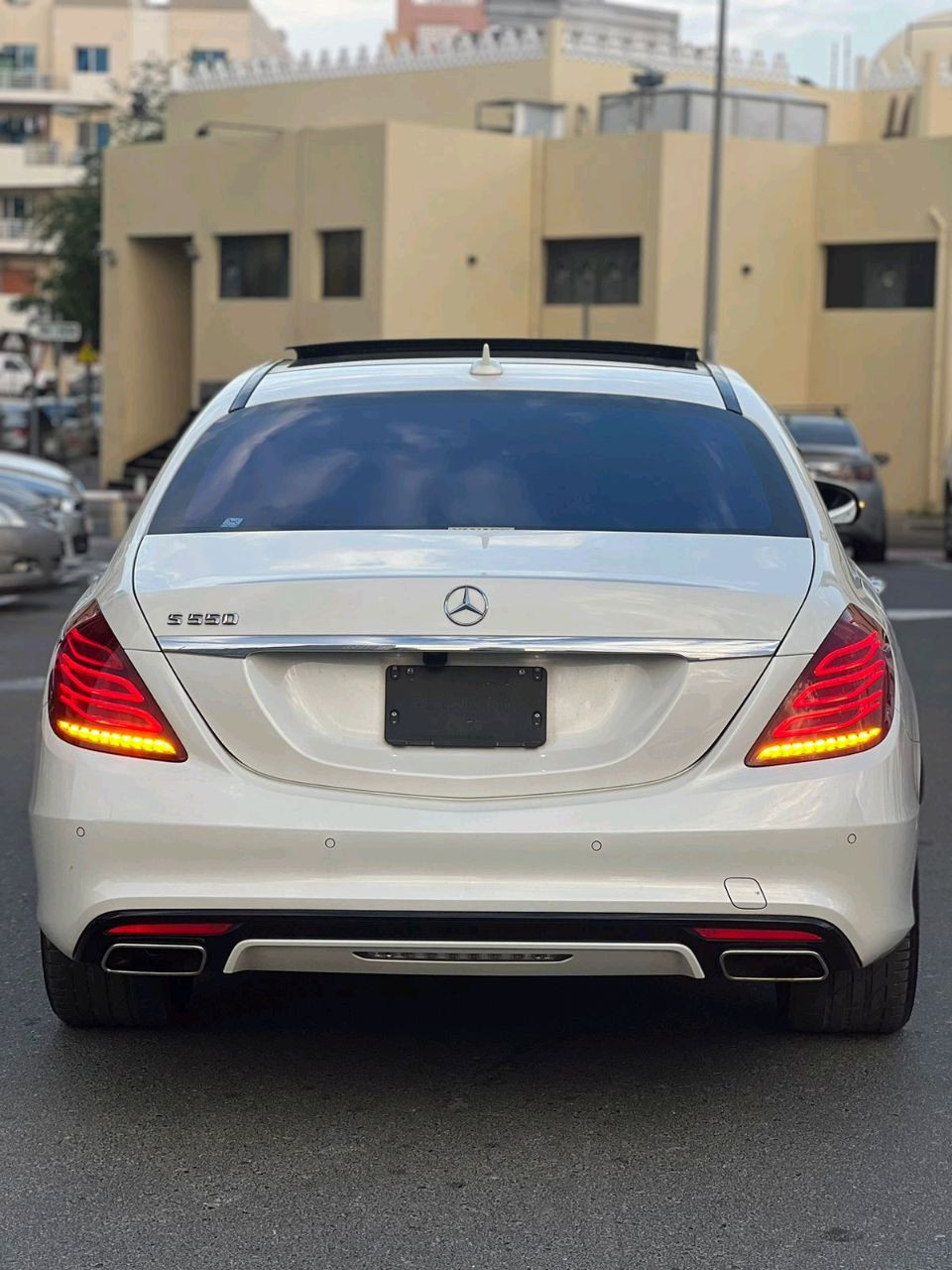 Mercedes Benz S-Class - Image 4