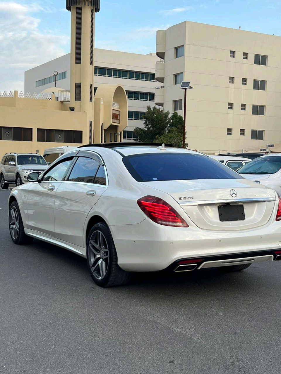 Mercedes Benz S-Class - Image 7