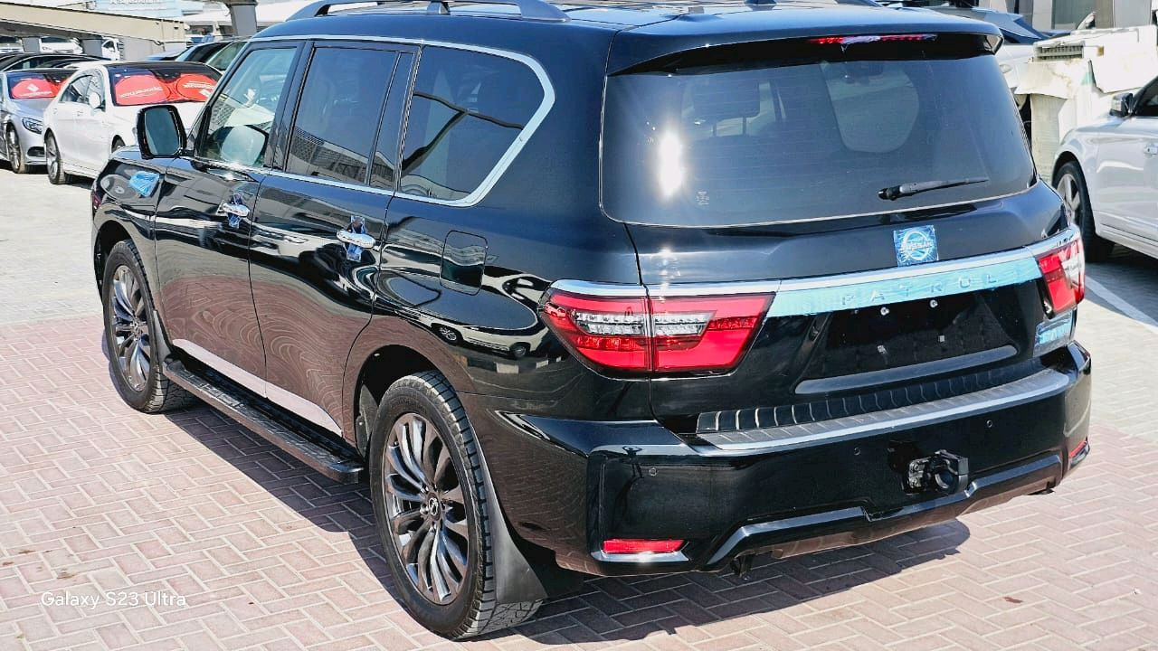 Nissan Armada - Image 6