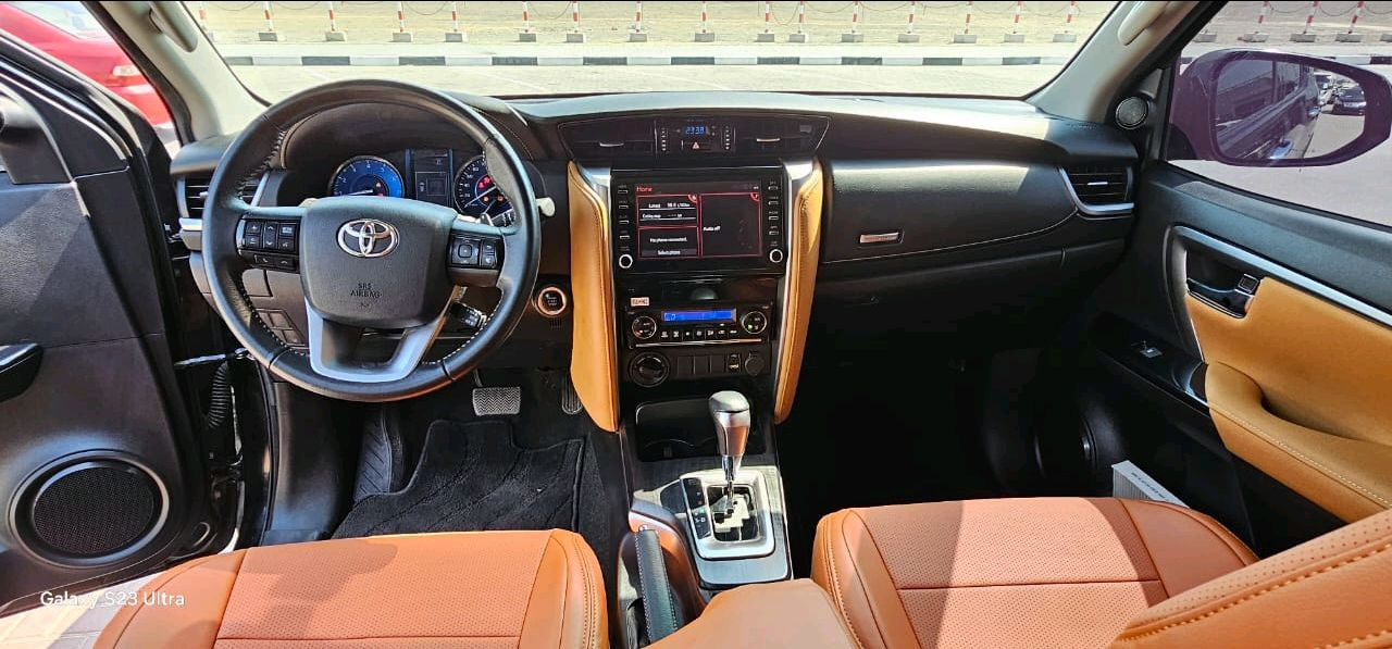 Toyota Fortuner - Image 7