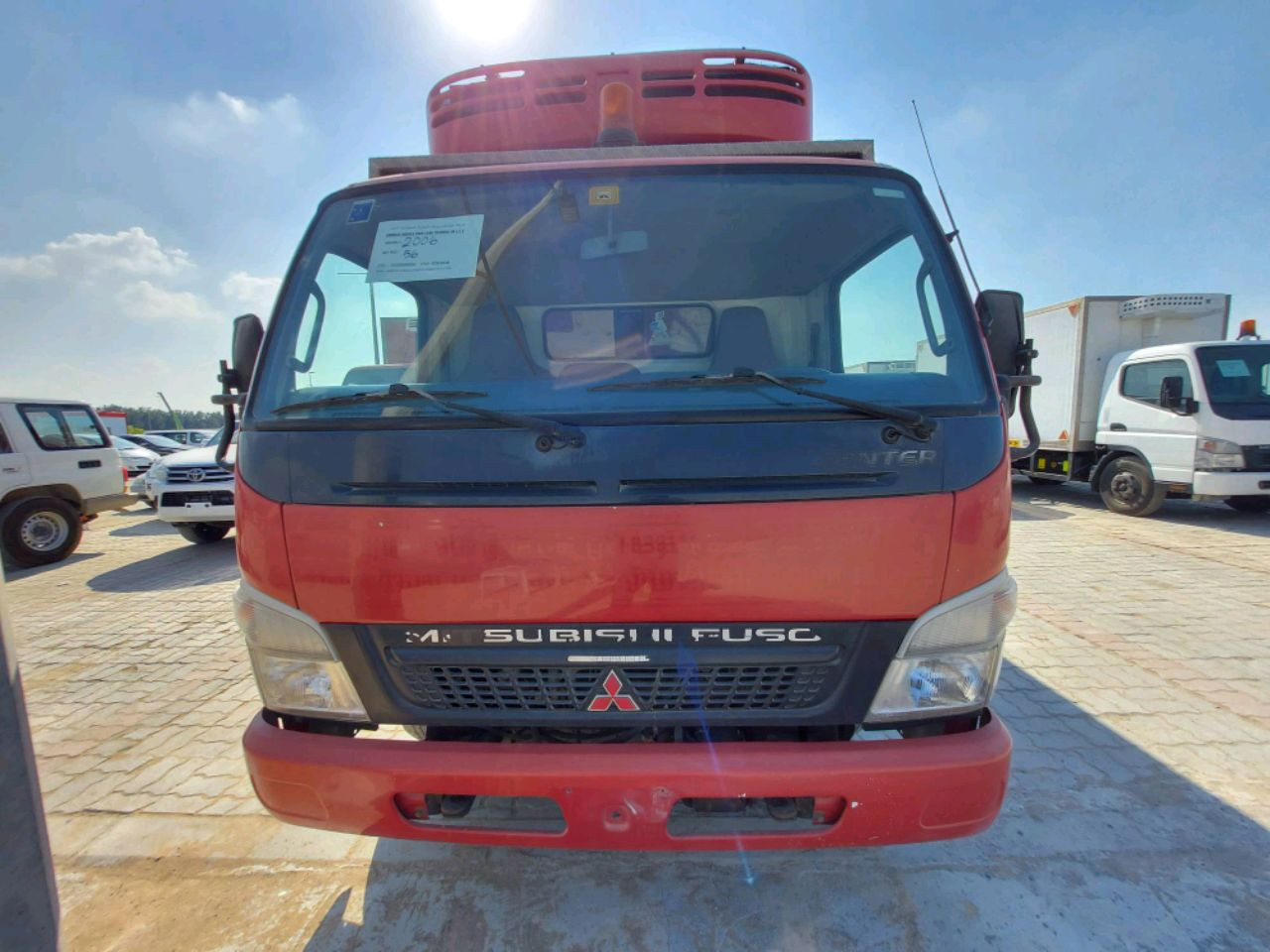 Mitsubishi Canter - Image 4