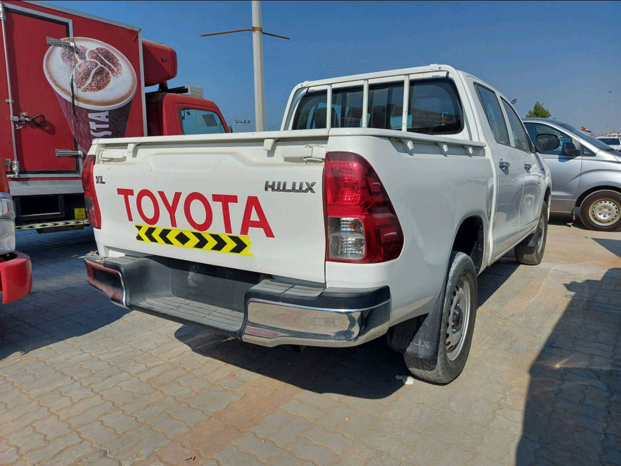 Toyota Hilux - Image 3