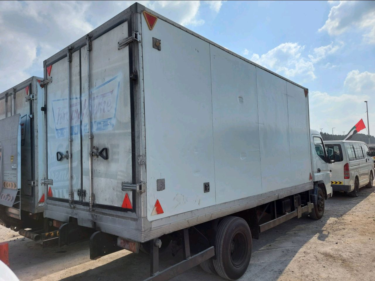 Mitsubishi Canter - Image 5