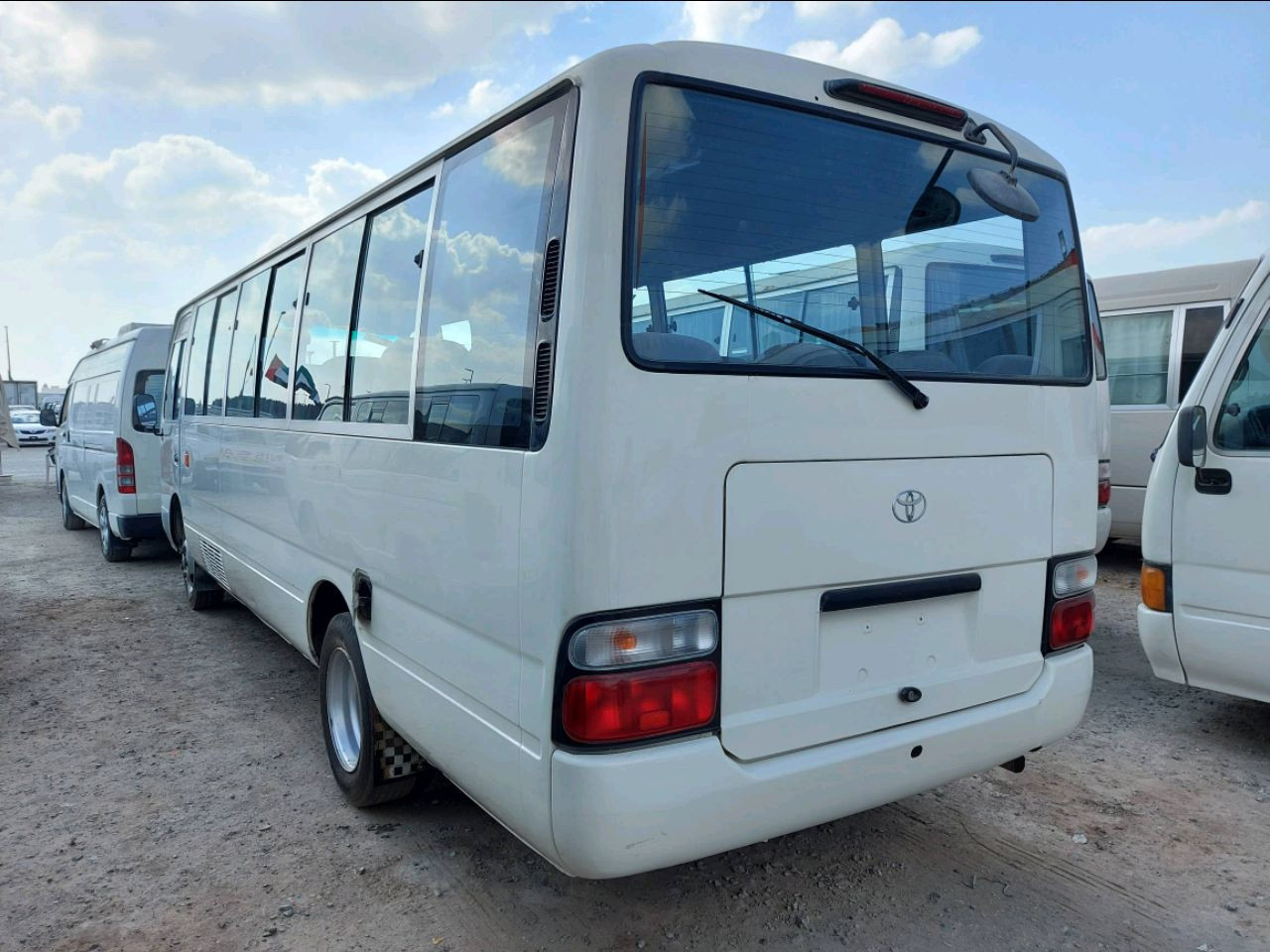 Toyota Coaster - Image 4