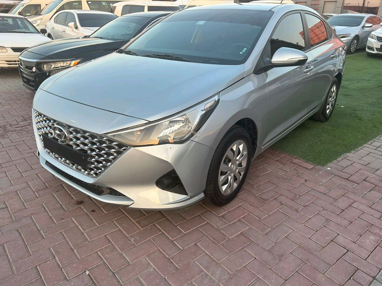 Hyundai Accent - Image 3