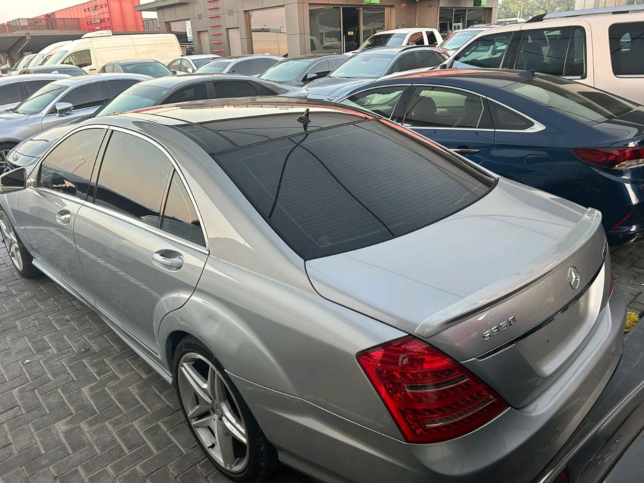 Mercedes Benz S-Class - Image 8
