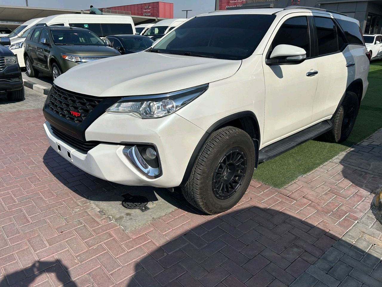 Toyota Fortuner - Image 11