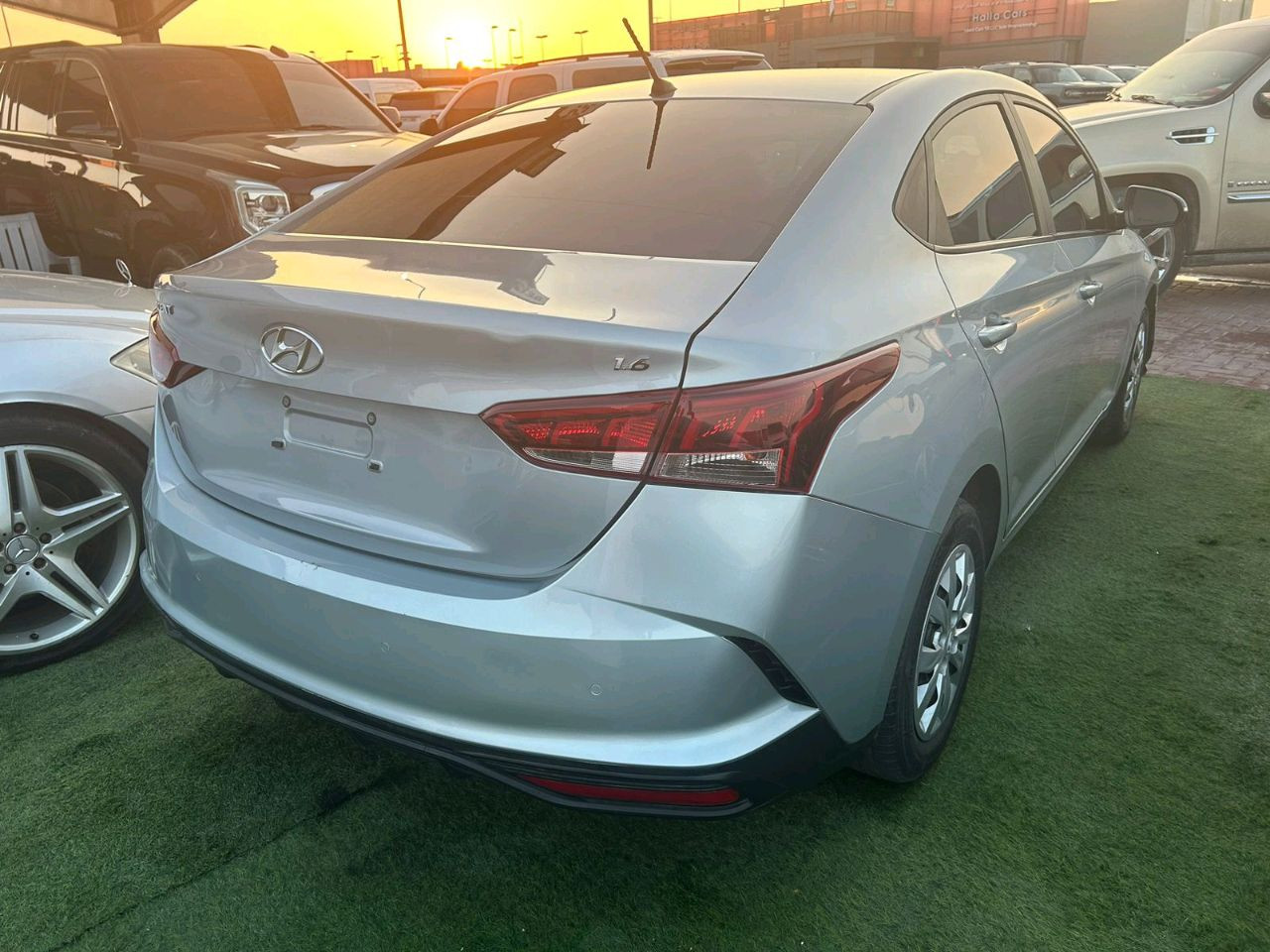 Hyundai Accent - Image 7