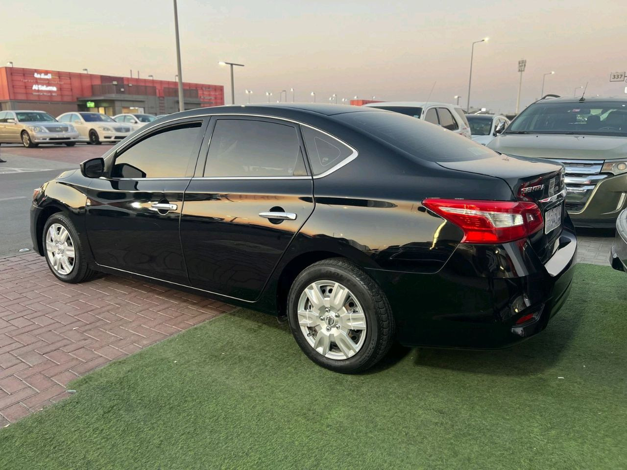Nissan Sentra - Image 6