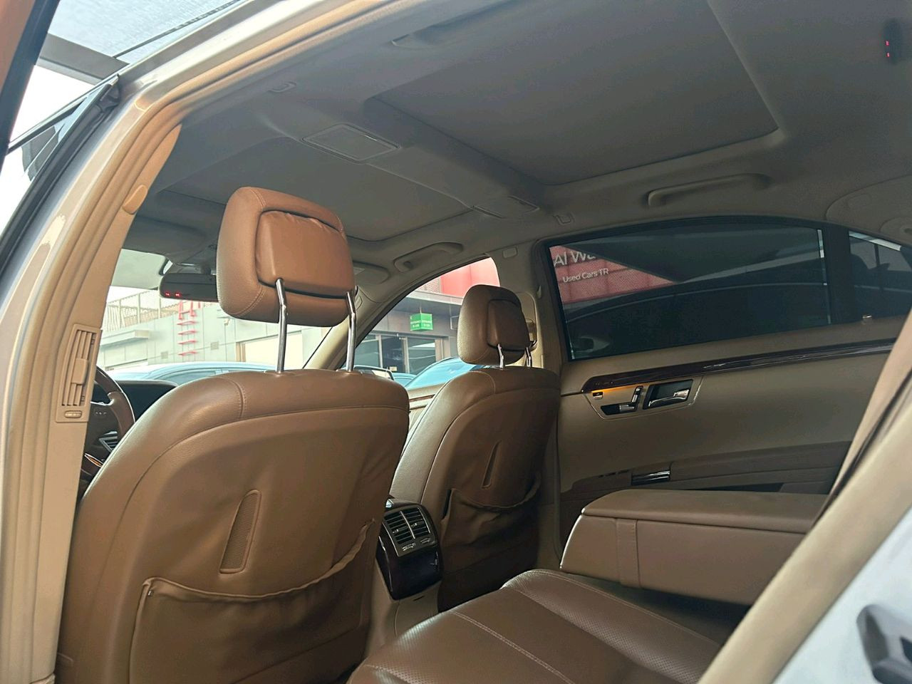 Mercedes Benz S-Class - Image 3