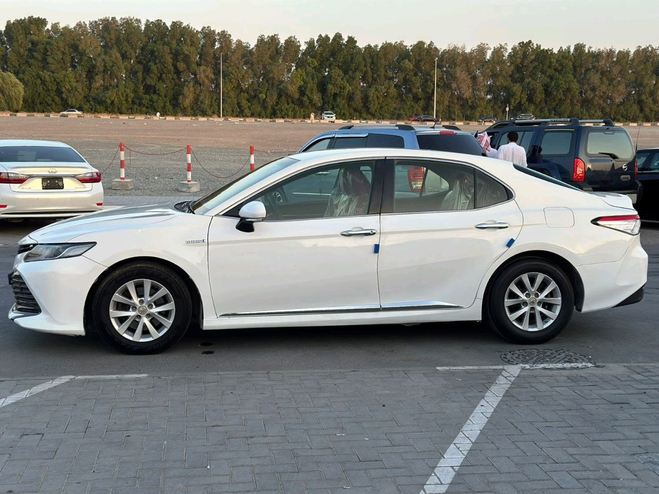 Toyota Camry - Image 8
