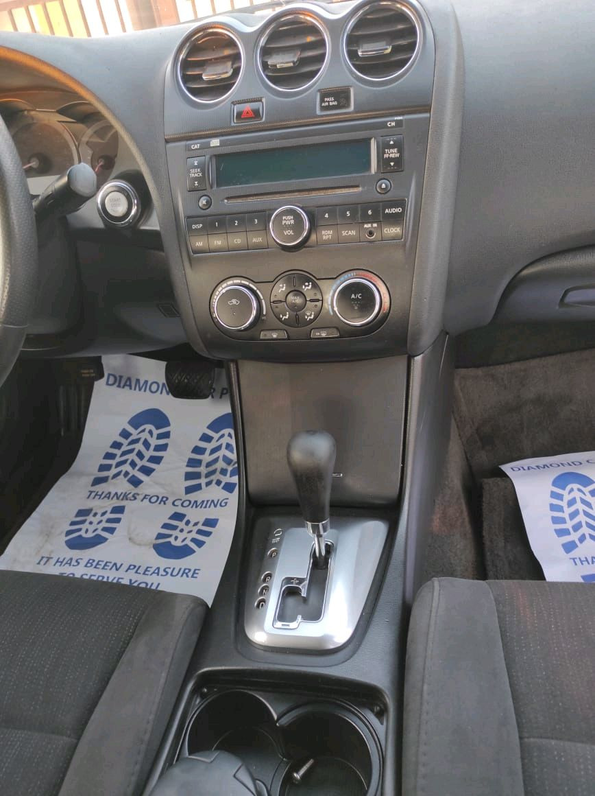 Nissan Altima - Image 3