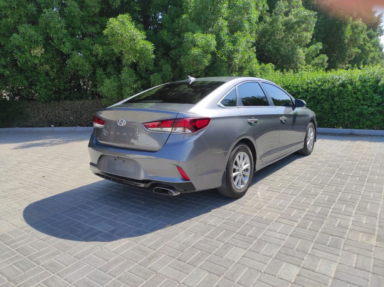 Hyundai Sonata - Image 3