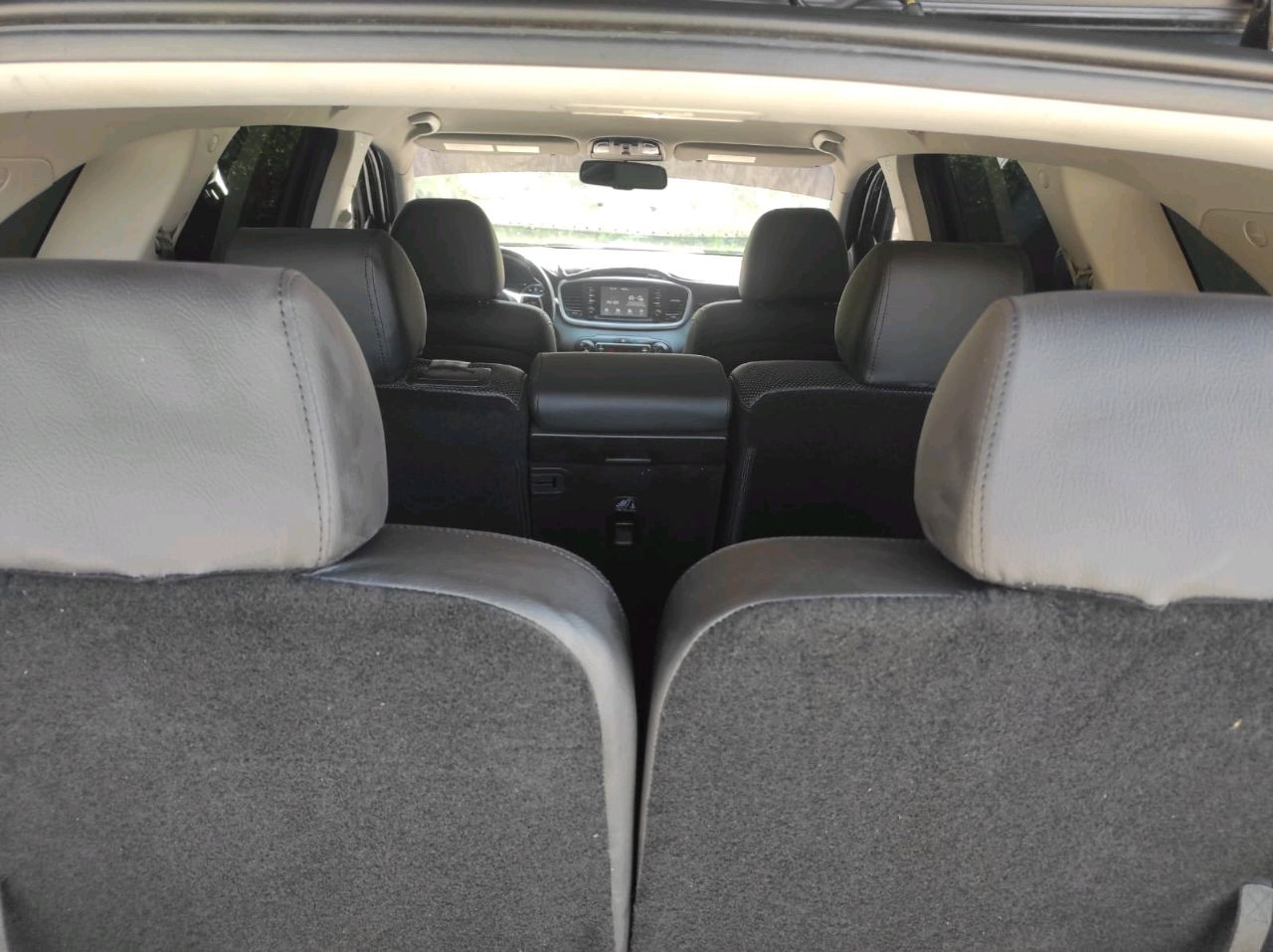 KIA Sorento - Image 2