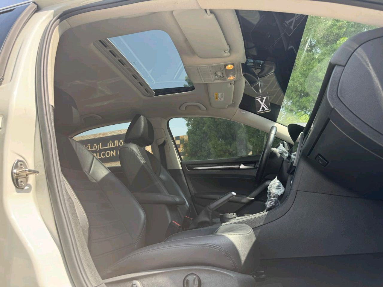 Volkswagen Passat - Image 5