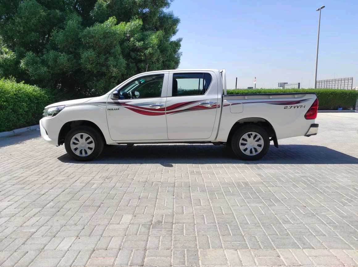 Toyota Hilux - Image 6