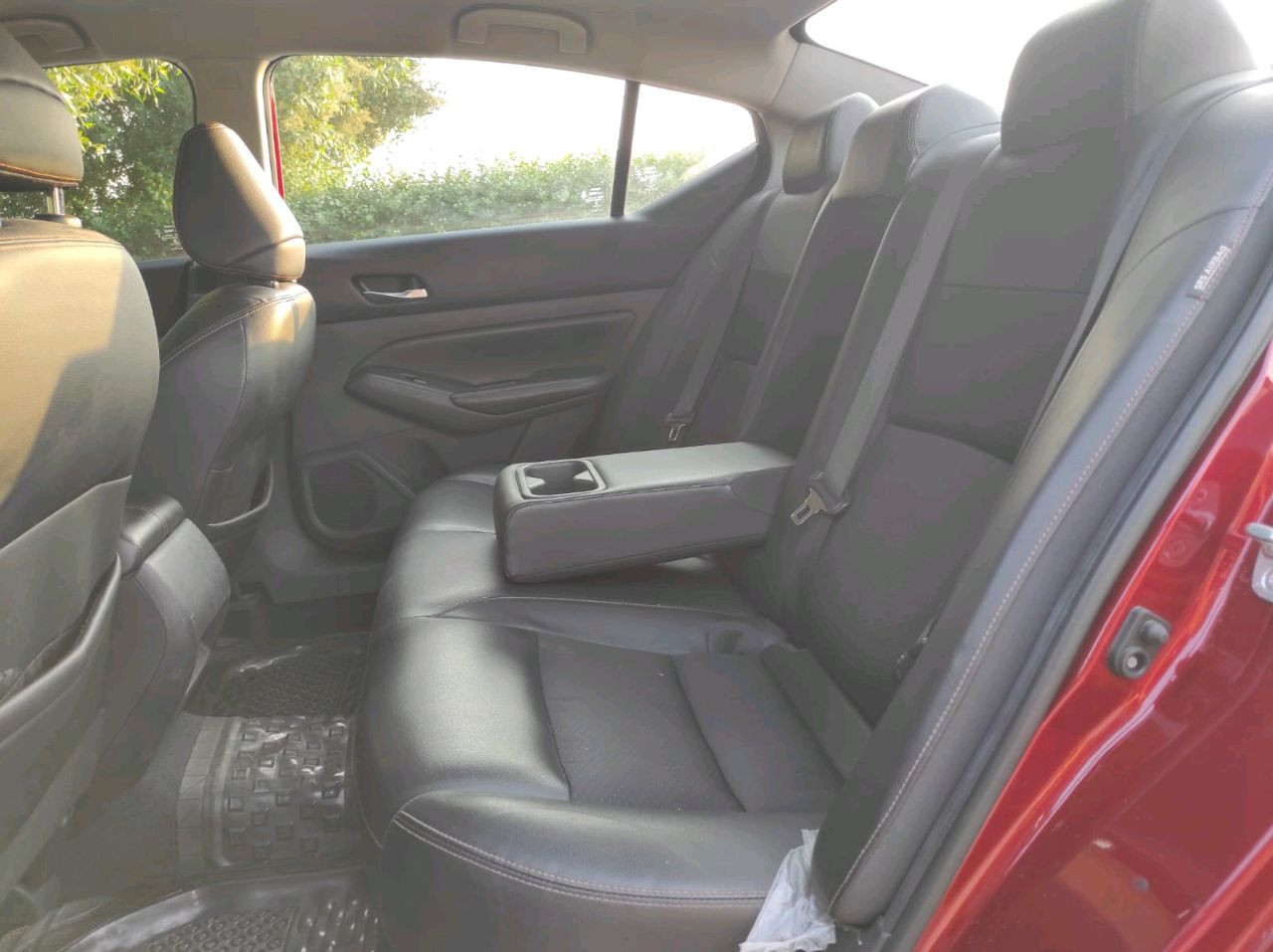 Nissan Altima - Image 11