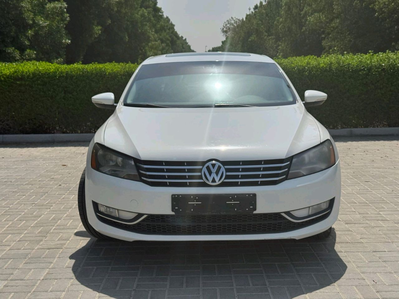 Volkswagen Passat - Image 7